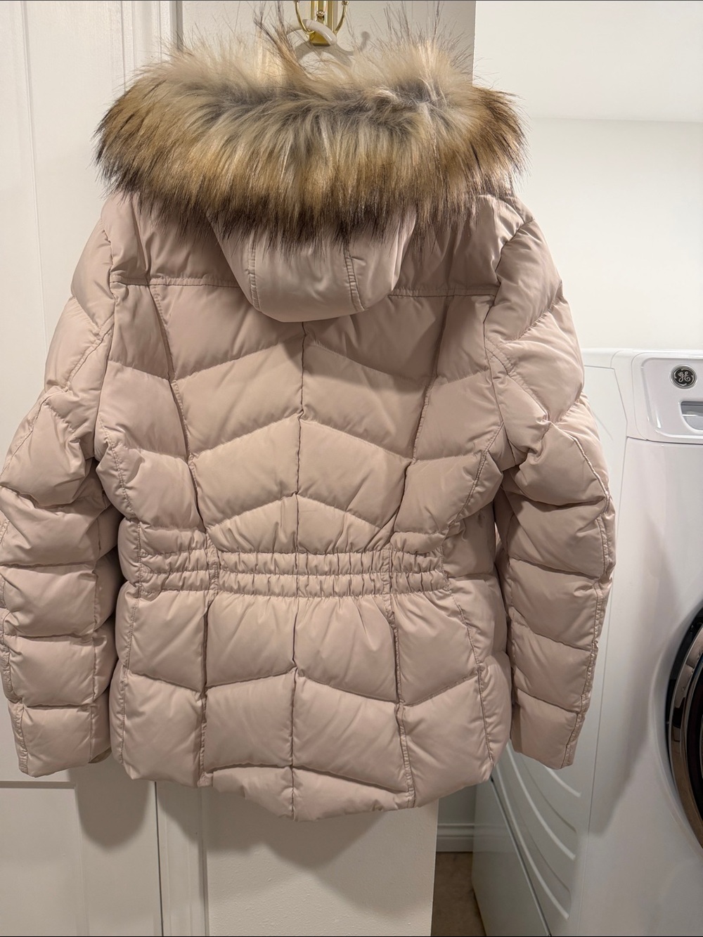 Calvin Klein Quilted Puffer Jacket with Faux Fur Hood - Picture 4 of 8
